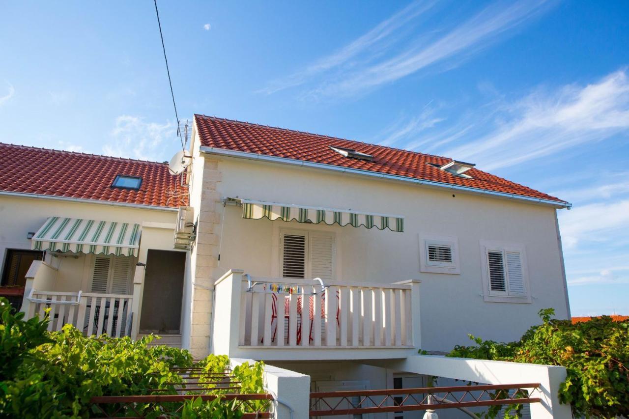 Apartments With A Parking Space Sutivan, Brac - 752 Exteriör bild