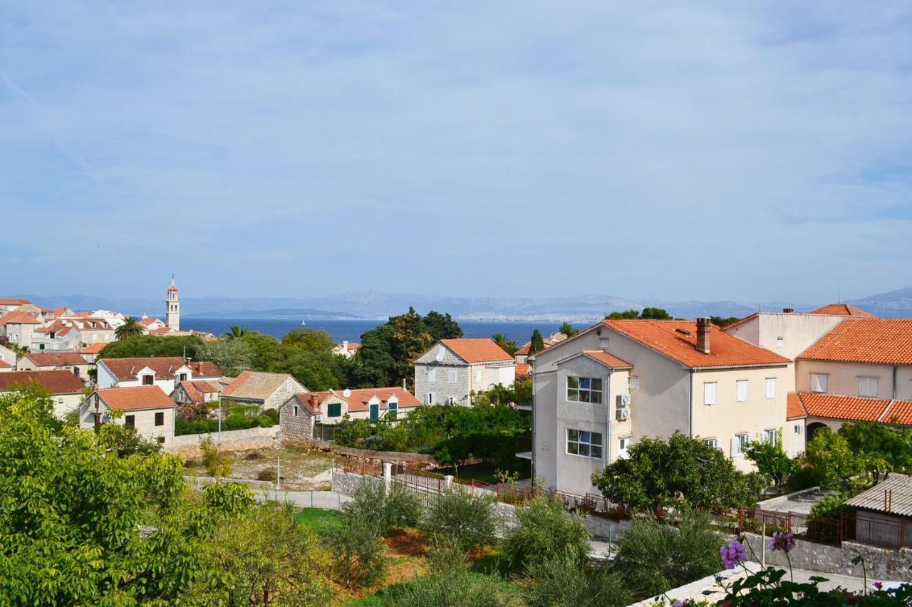 Apartments With A Parking Space Sutivan, Brac - 752 Exteriör bild