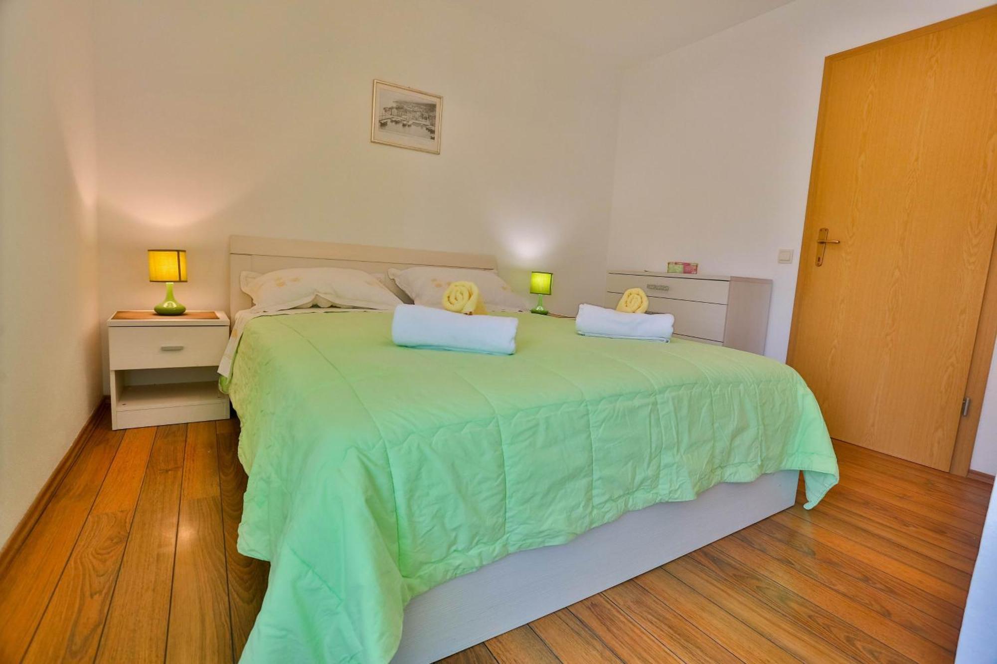 Apartments With A Parking Space Sutivan, Brac - 752 Rum bild